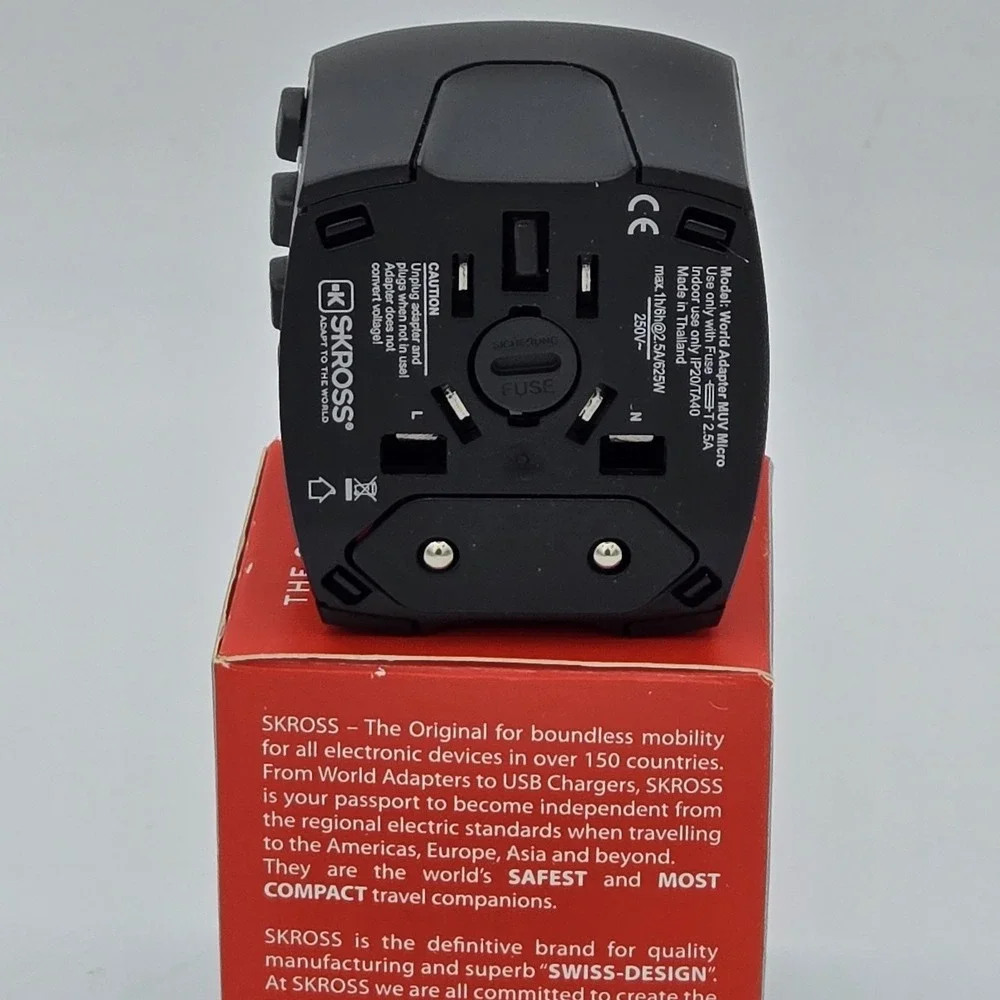 Skross‎ World Adapter Universal Travel Plug Black With Box Asia Version